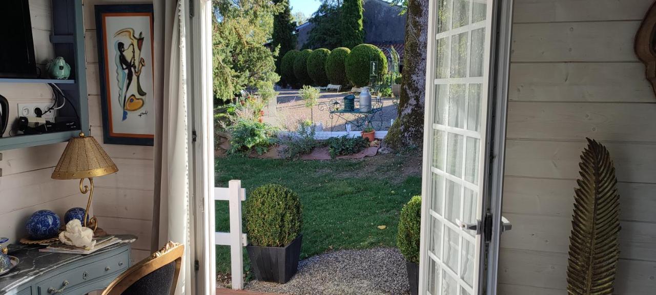 Domaine Le Lanis Chambre D'Hotes Piscine Spa Privatise Sur Reservation 생지롱 외부 사진